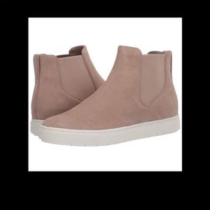 Vince Women's Newlyn-b Track Shoe size 11, new